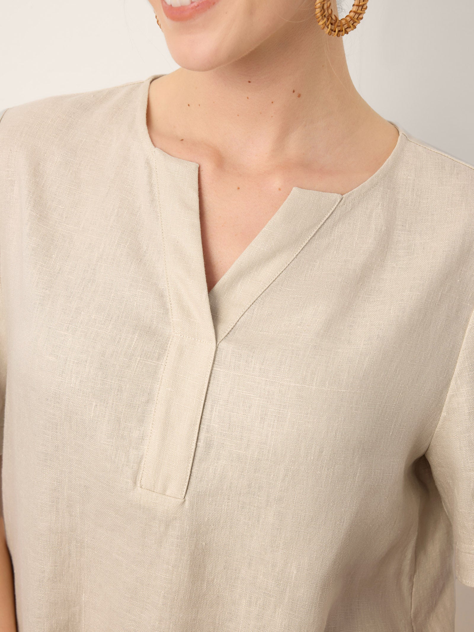 100% Linen Tie Cuff Notched V-Neck Top LORAN