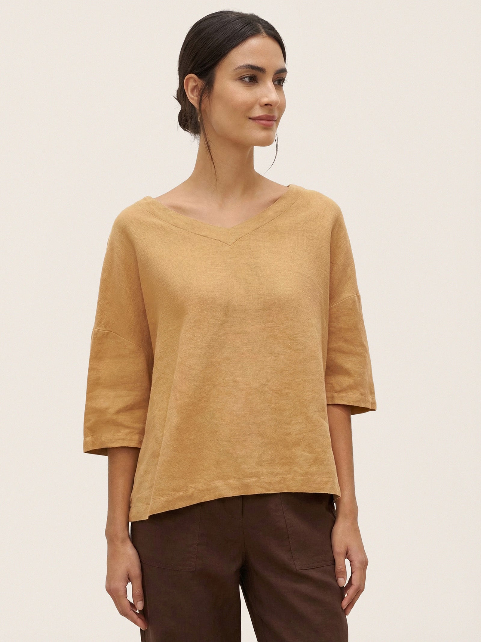 100% Linen V-Neck 3/4 Length Sleeve Top DORA