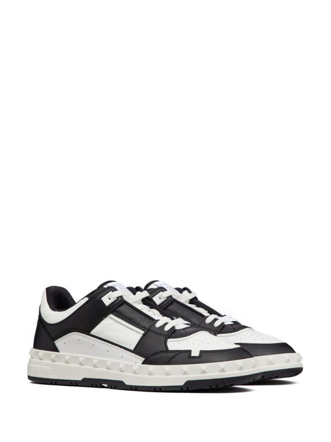 Valentino Garavani Low Top Freedots Sneaker In Calfskin