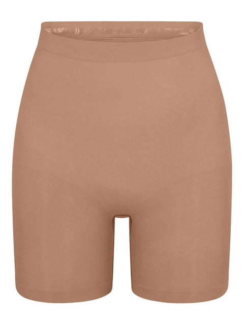 032C Mid thigh shorts