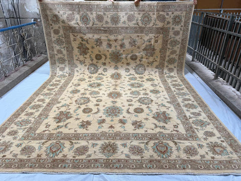 Hand-Knotted Vegetable Dye Sultanabad Rug from Pakistan, 9' 2" x 12'