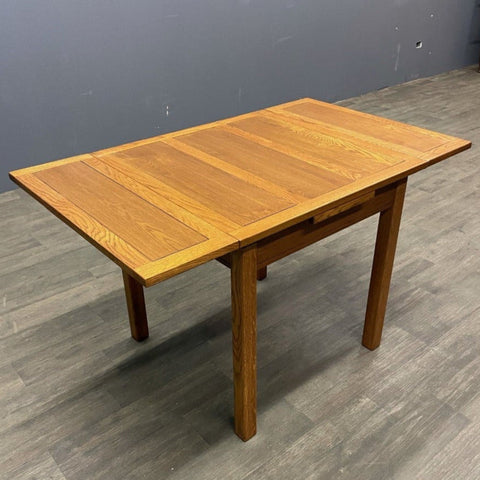 (Pre-Order Walnut Only) Mission Oak Kitchen Table with 2 Leaves - 2 Stain Options