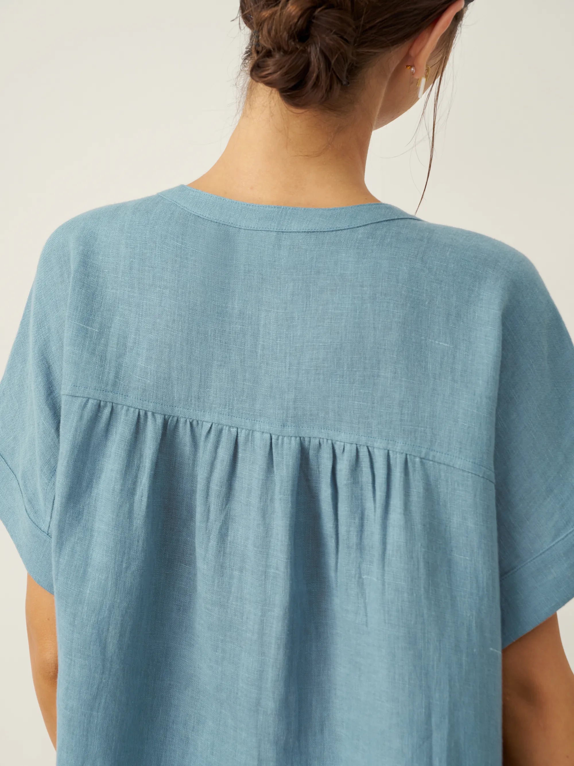 100% Linen Short Sleeve Crew Neck Shirt FINA