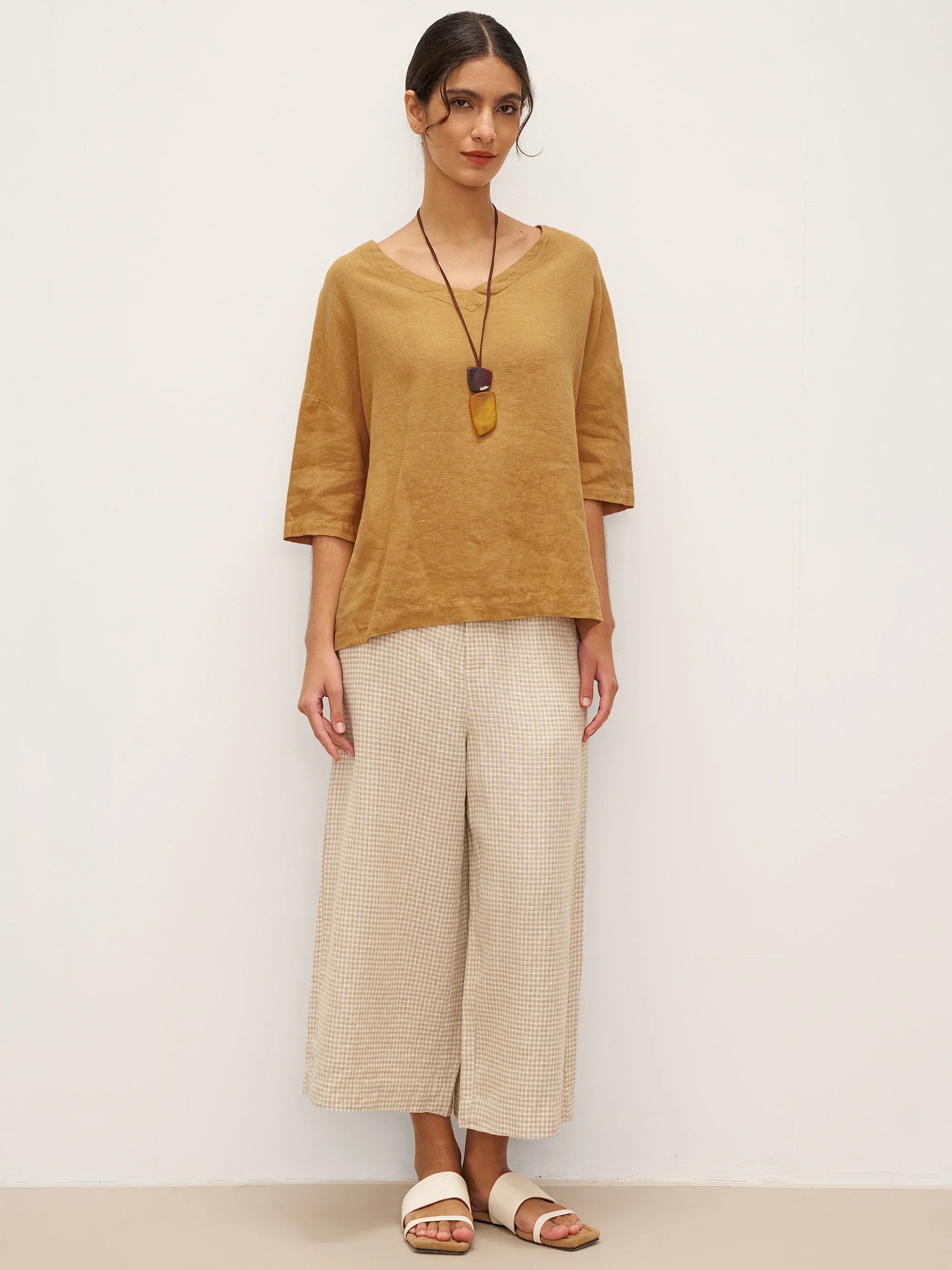 100% Linen V-Neck 3/4 Length Sleeve Top DORA