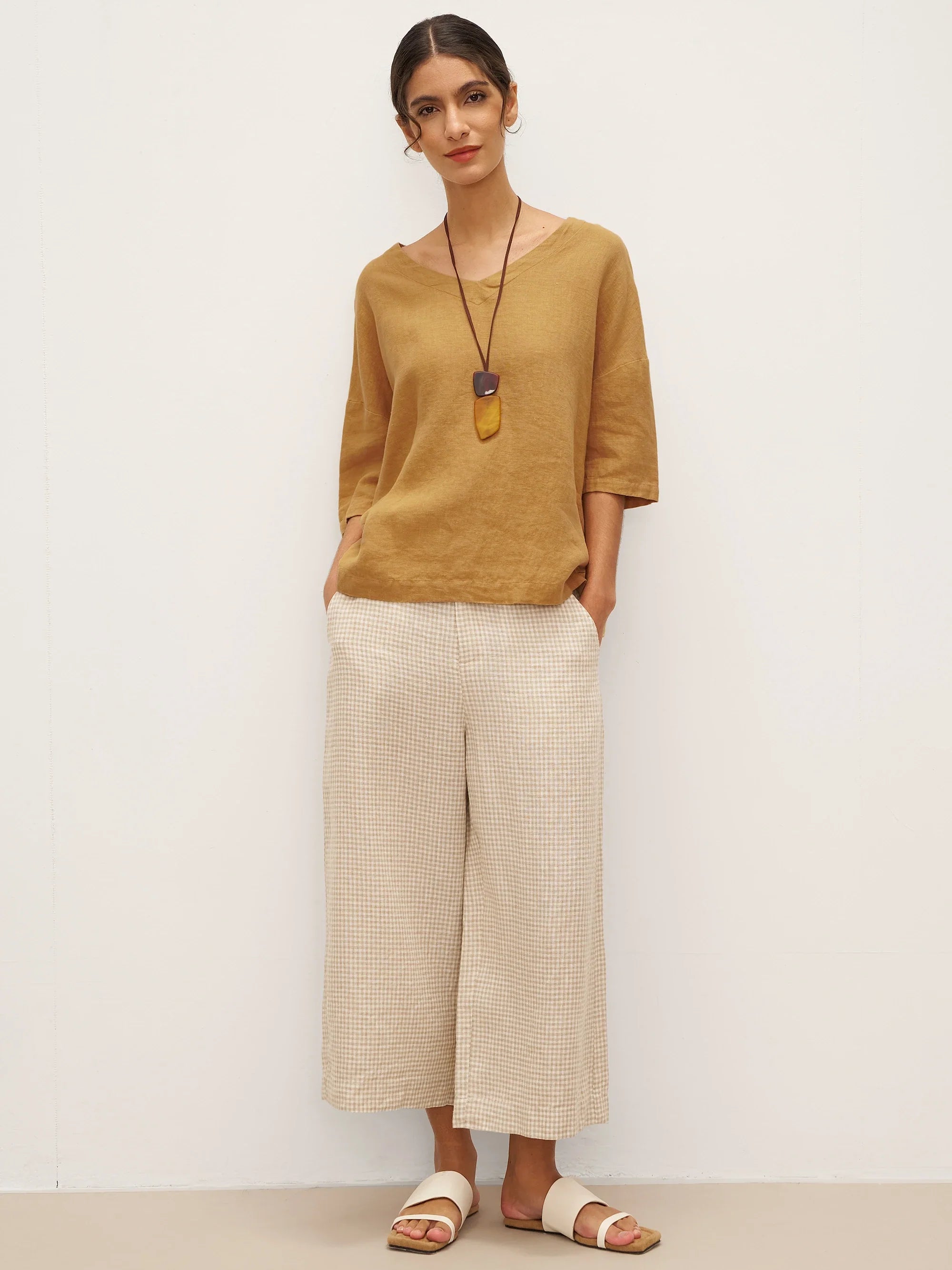100% Linen V-Neck 3/4 Length Sleeve Top DORA