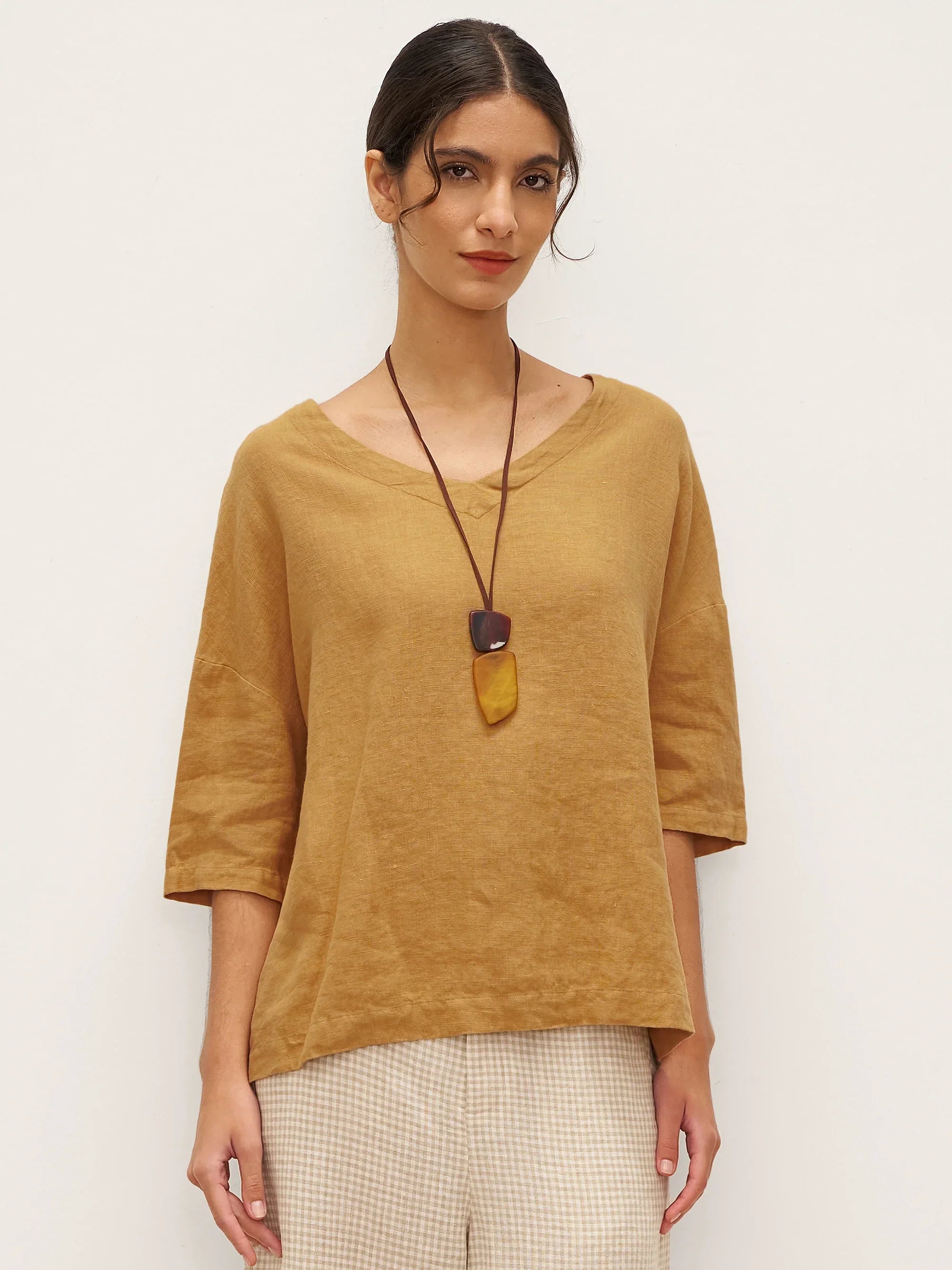 100% Linen V-Neck 3/4 Length Sleeve Top DORA