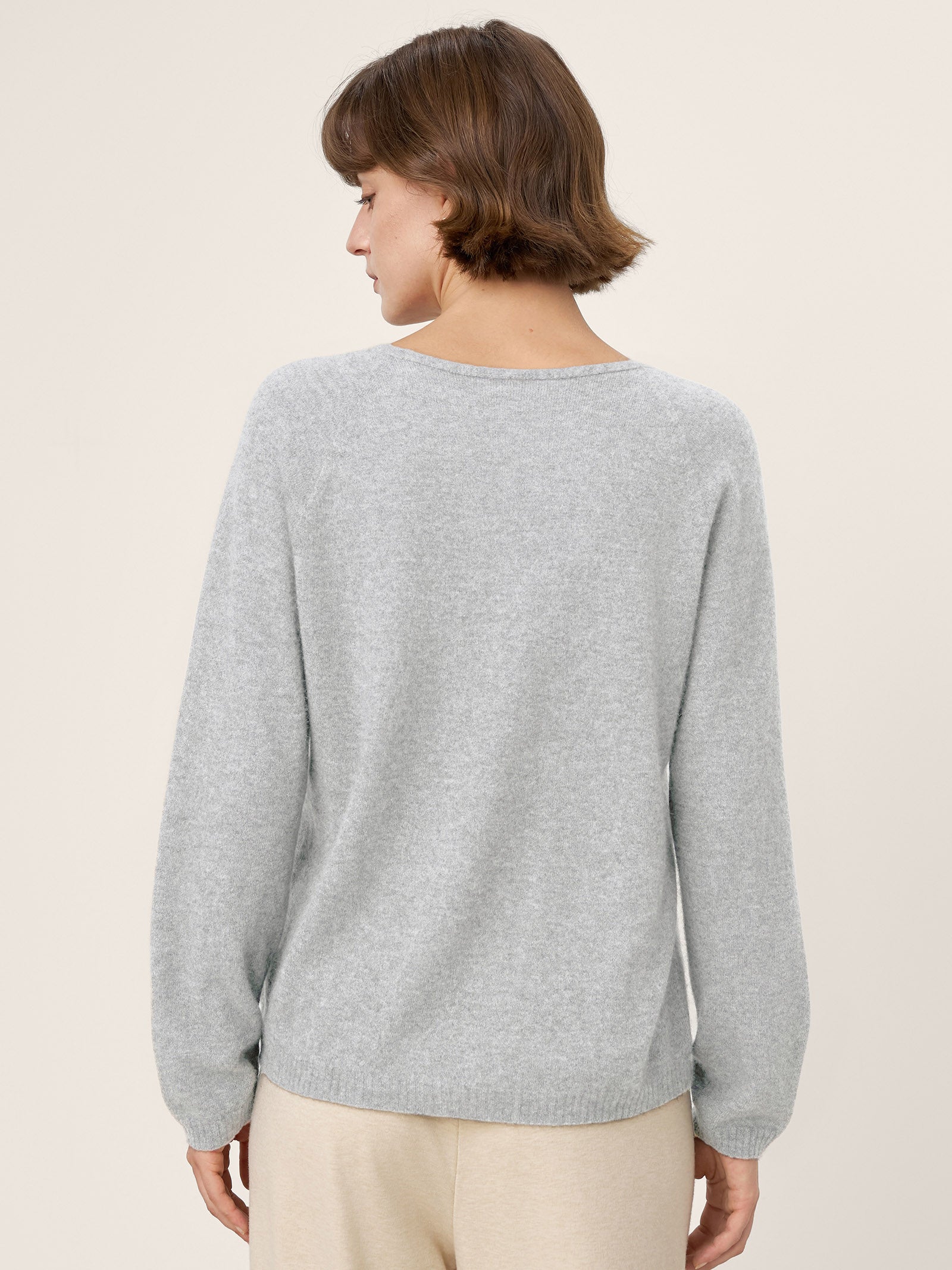 Mongolian Cashmere & Mulberry Silk Seamless Ribbed Trim V-Neck Sweater TESSA