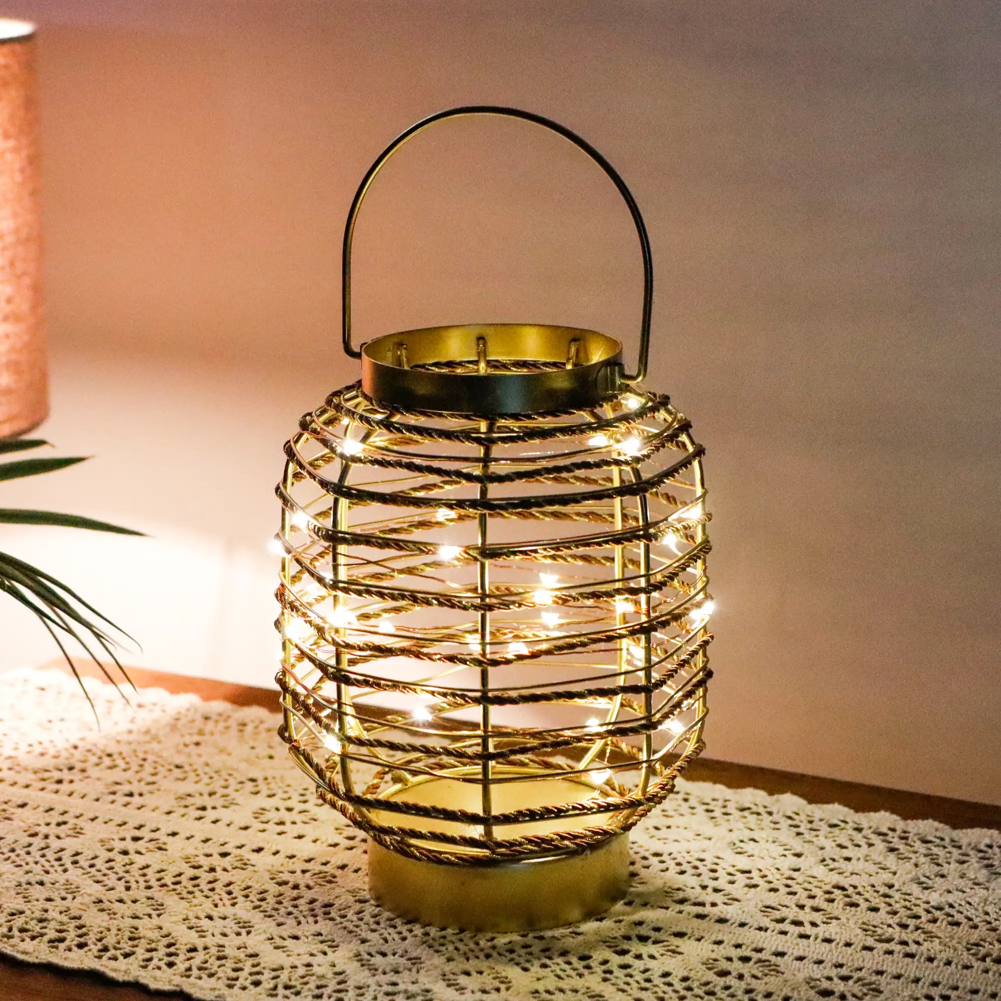 7.7 "H Metal Cage LED Cordless Lamp Battery Operated