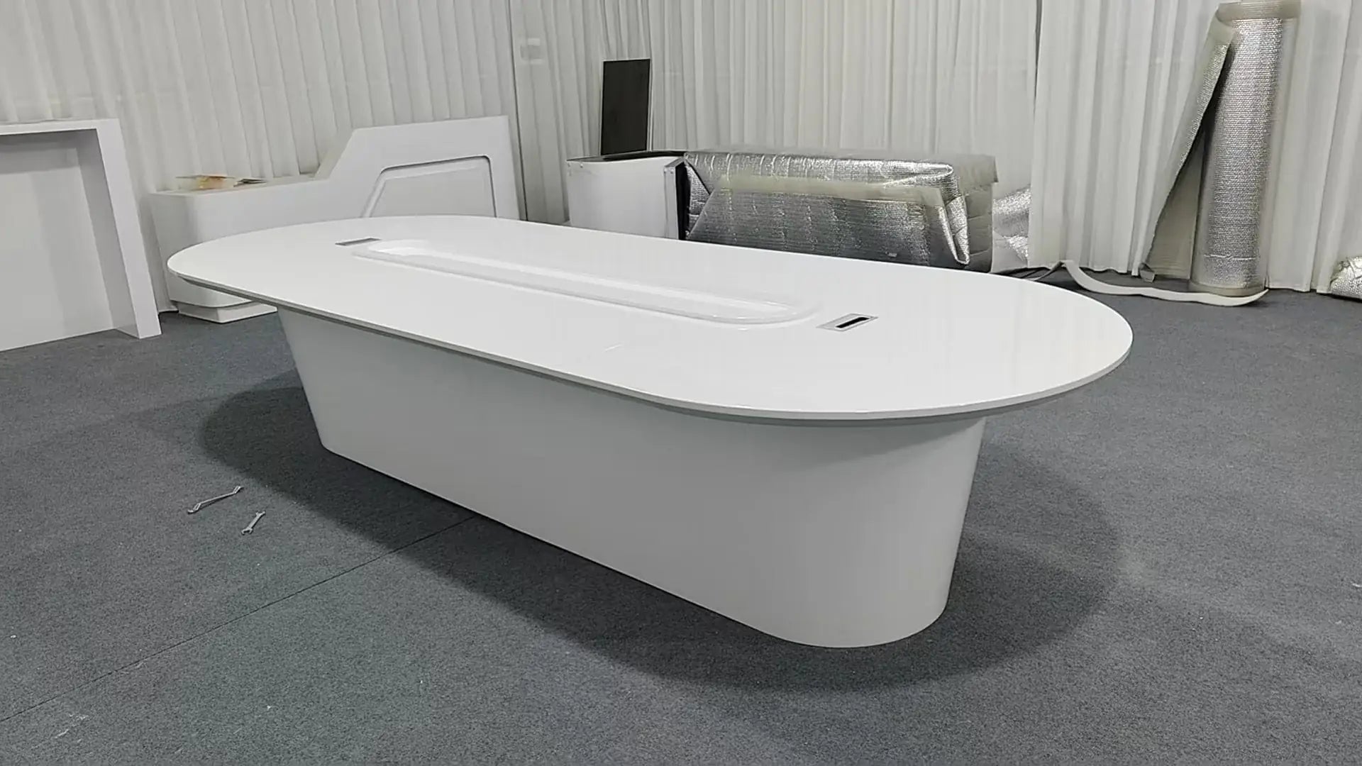Amica · Conference Room Table