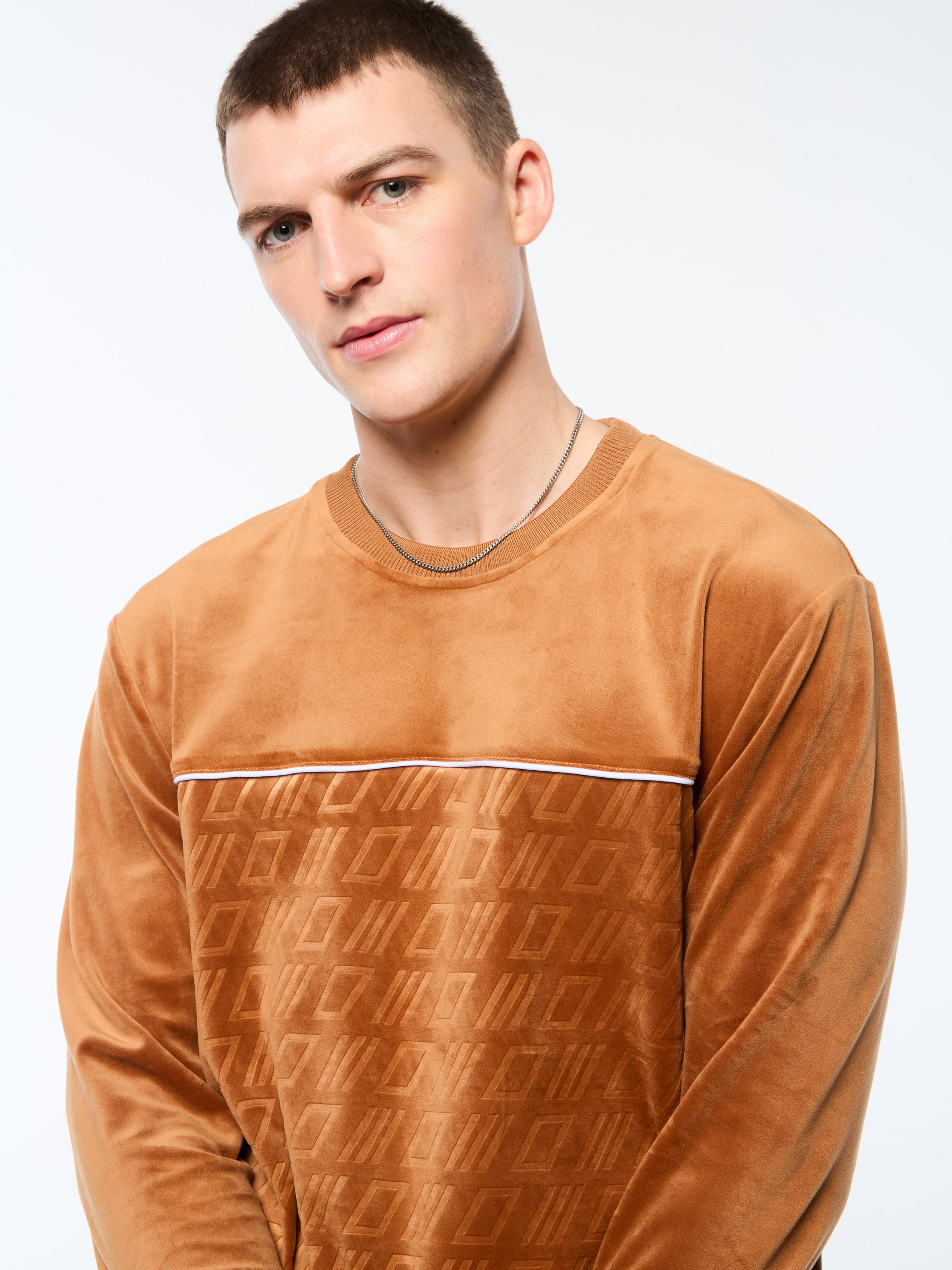 Bandiera Debossed Velour Crewneck-Sugar Almond