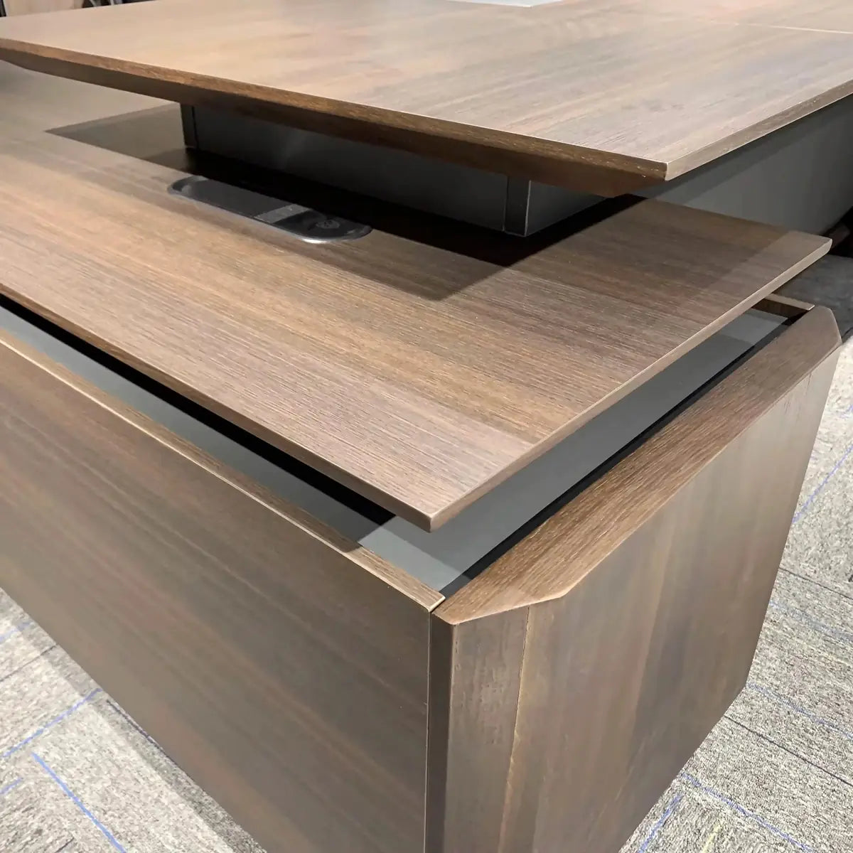Brontë · Modern L-Shaped Executive Desk