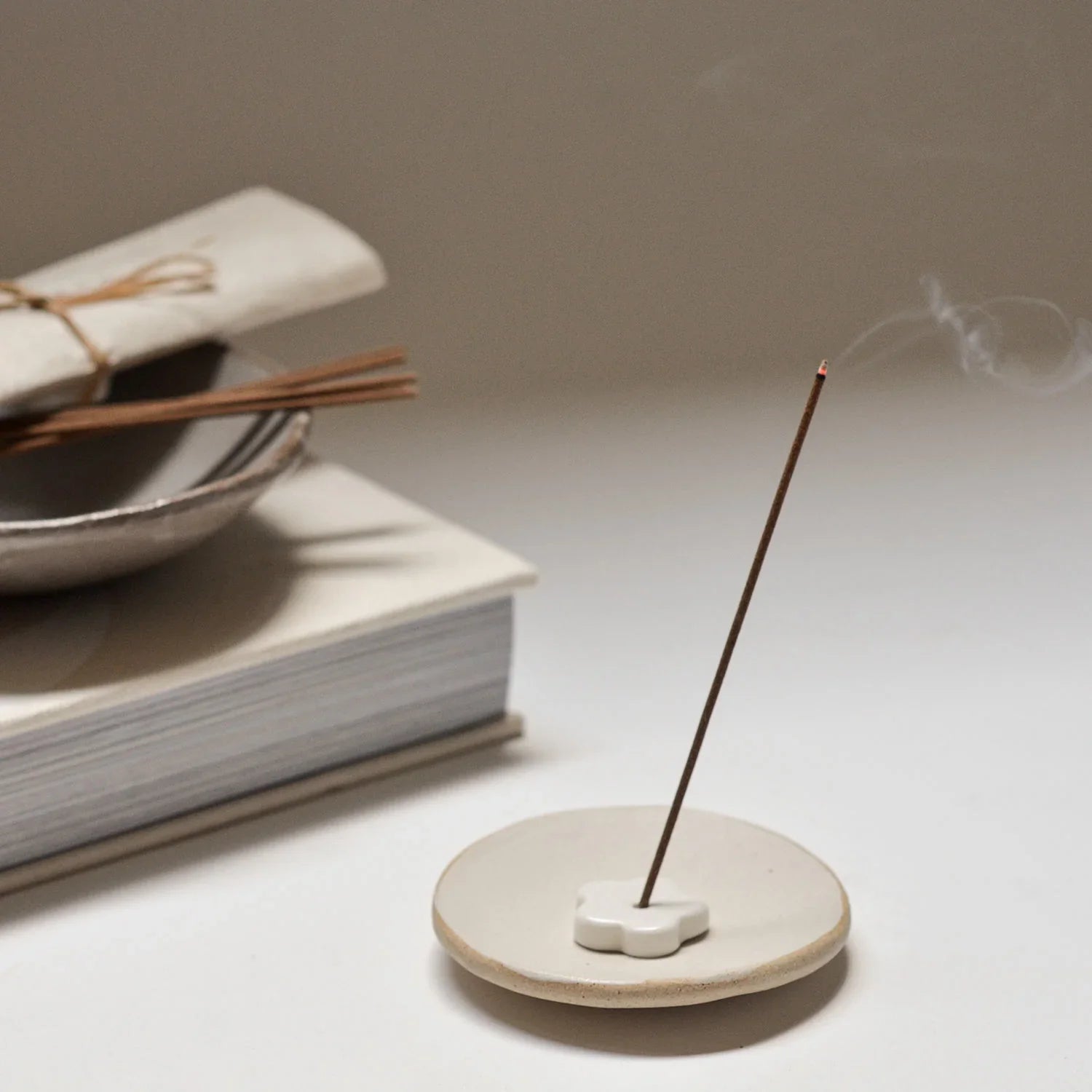 Cedarwood Incense Stick Set – 30 Sticks with Ceramic Holder