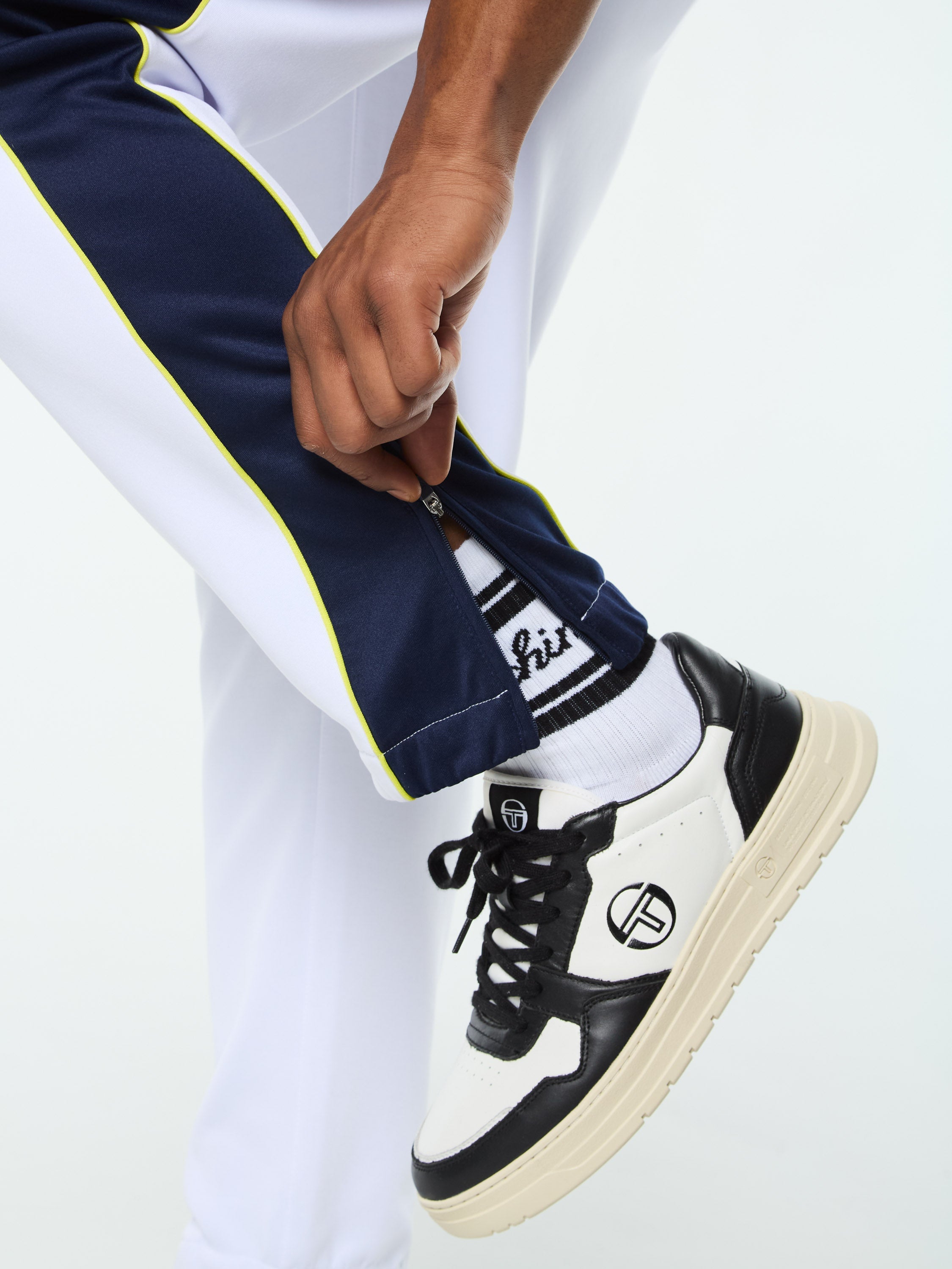 Corsa Track Pant- Brilliant White