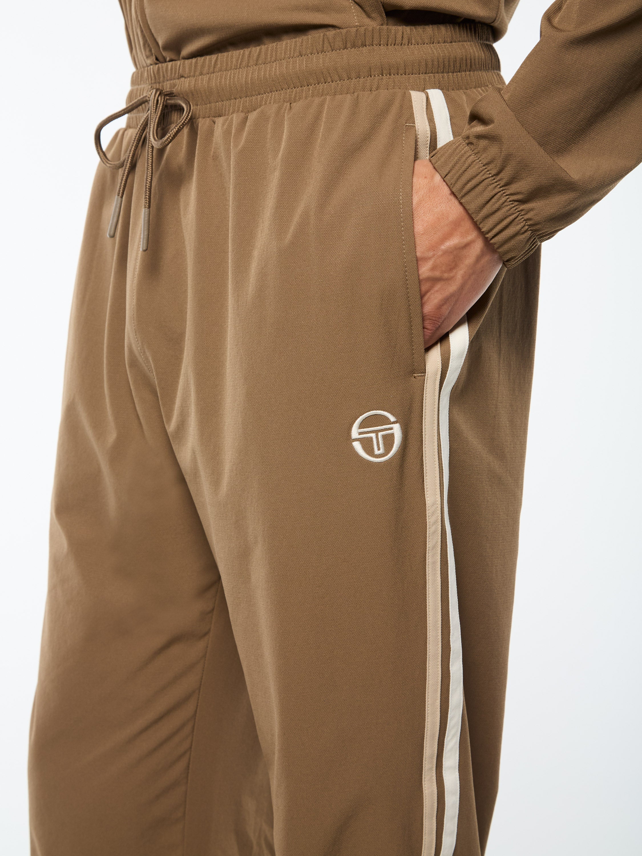 Damarindo Performance Track Pant-Cub