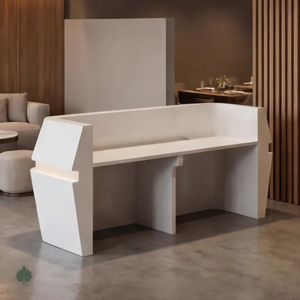 Eltan · Front Reception Desk