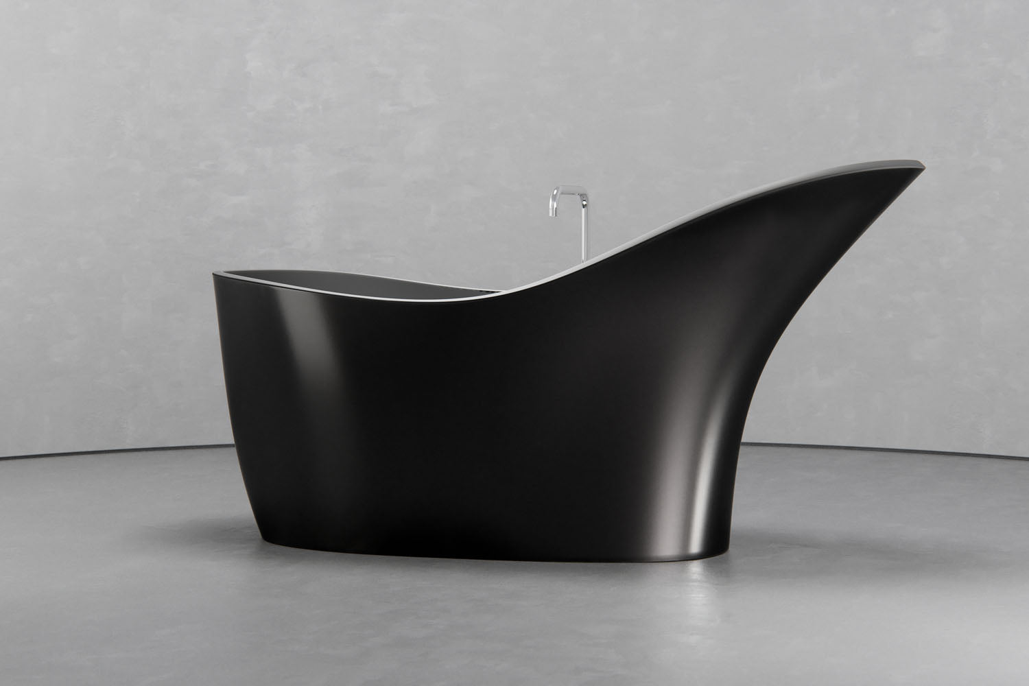 Freestanding slipper shape bathtub