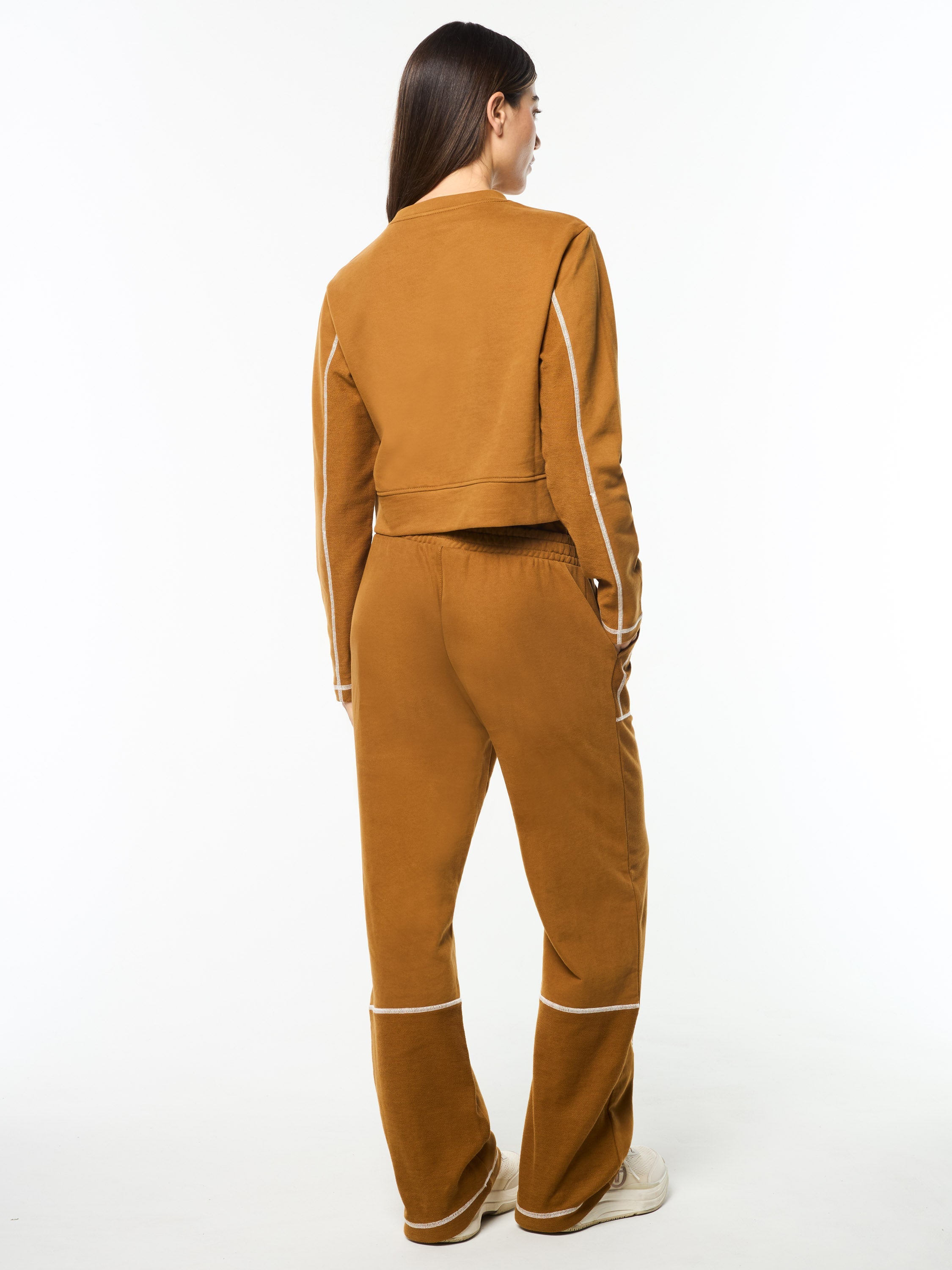 Greta Crewneck- Bronze Brown