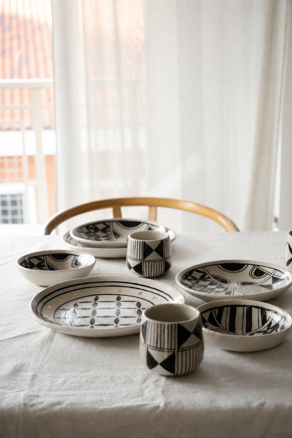 Hand Painted Stoneware Dinner Plate: Handmade Heritage Collection