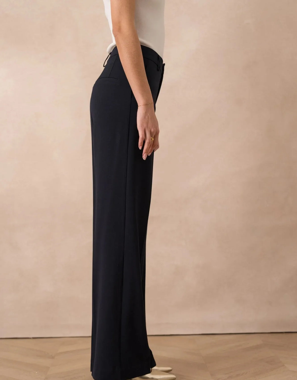 [Heather] Wide-Leg Tailored Trousers