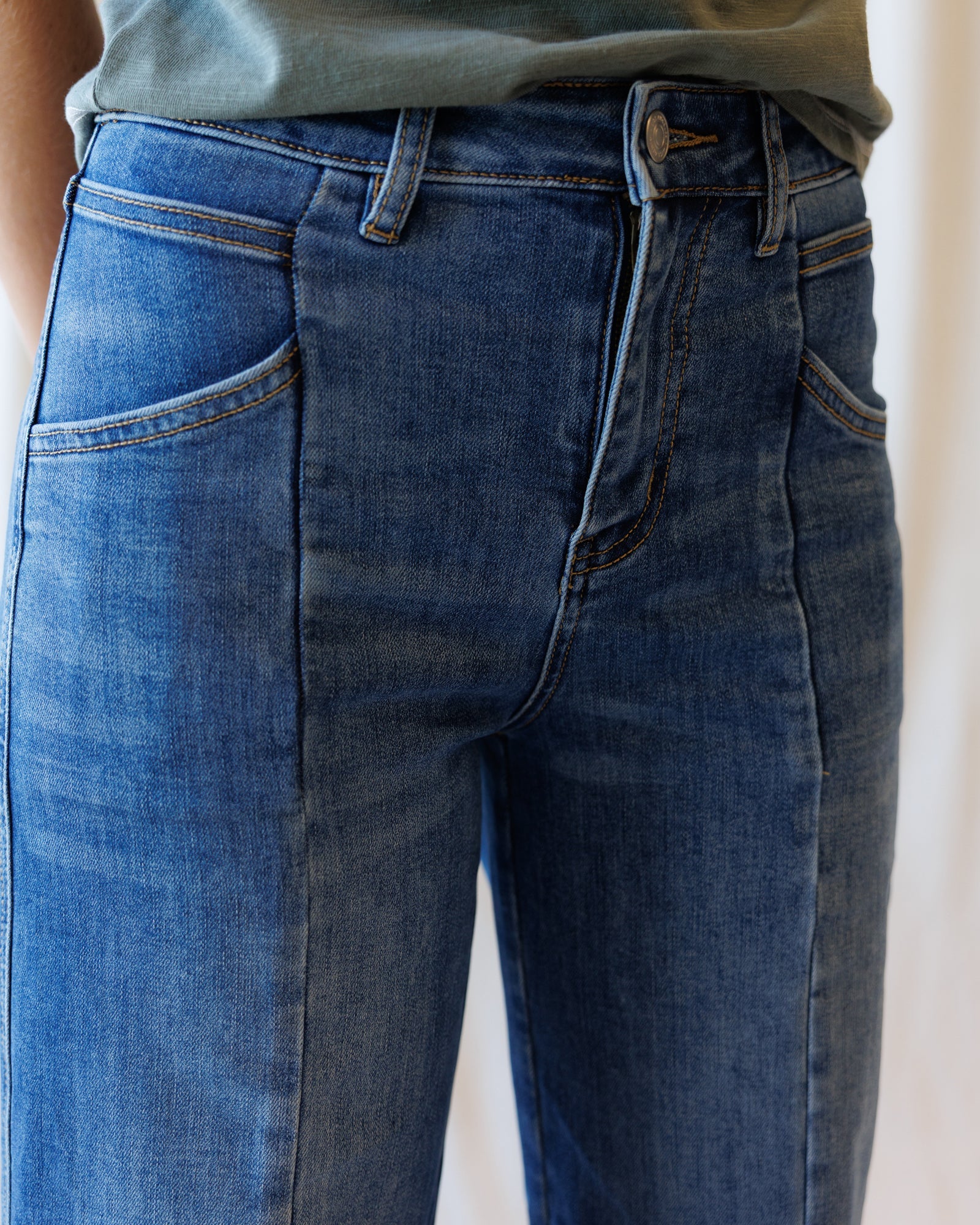 High Rise Seamed Wide Leg Ankle