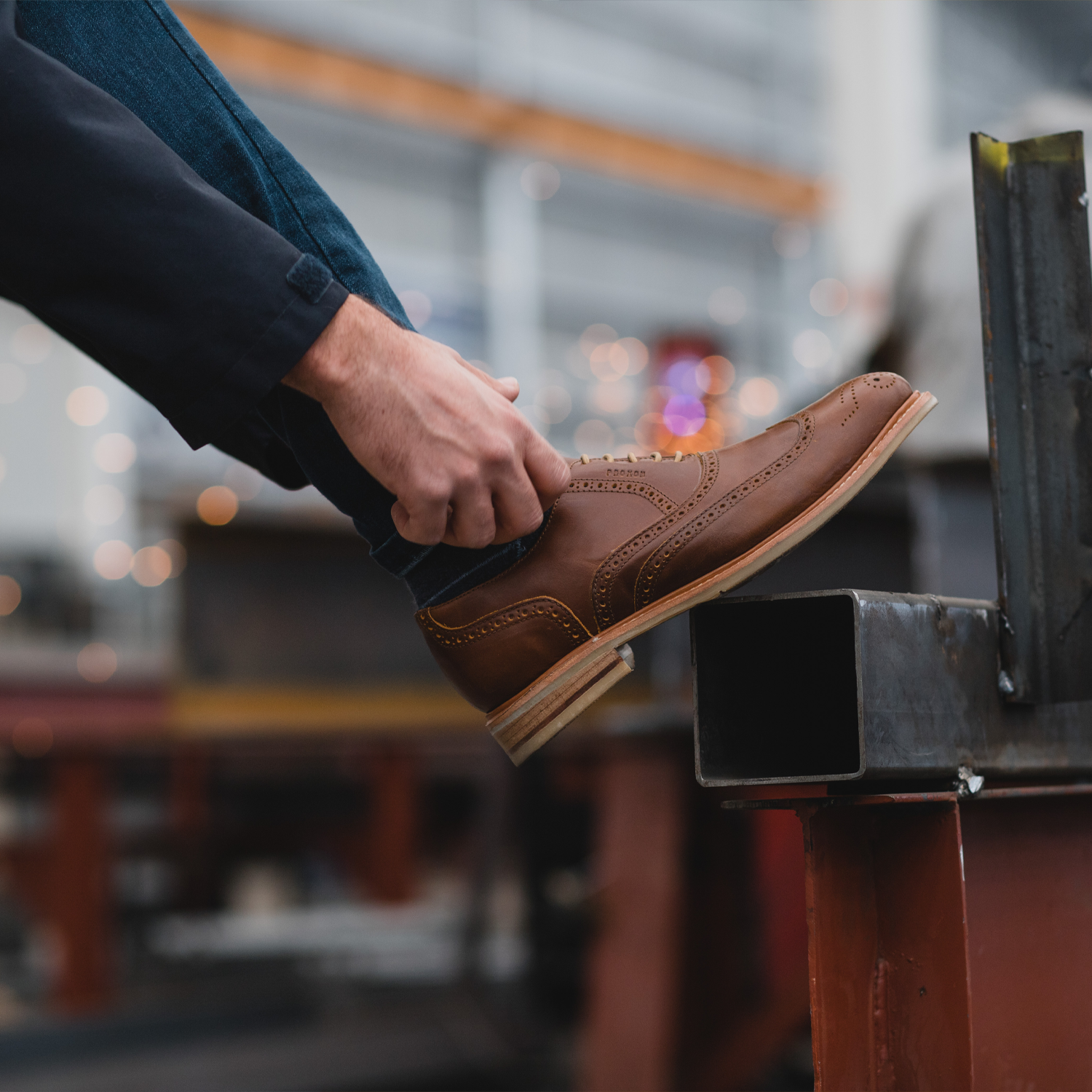 STEEL TOE OXFORD WORK SHOE PILOT AMBER