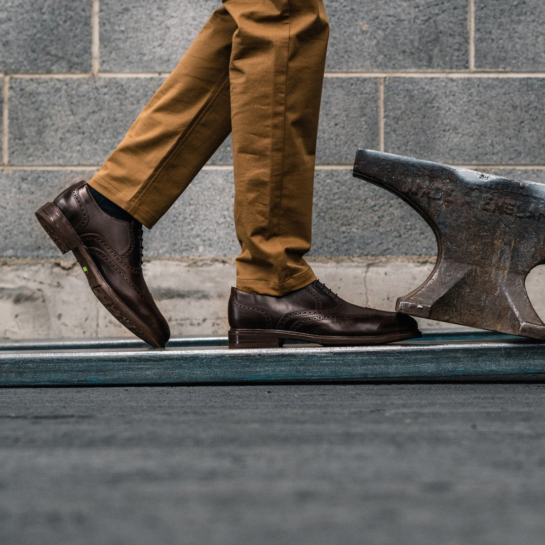 STEEL TOE OXFORD WORK SHOE PILOT - BROWN