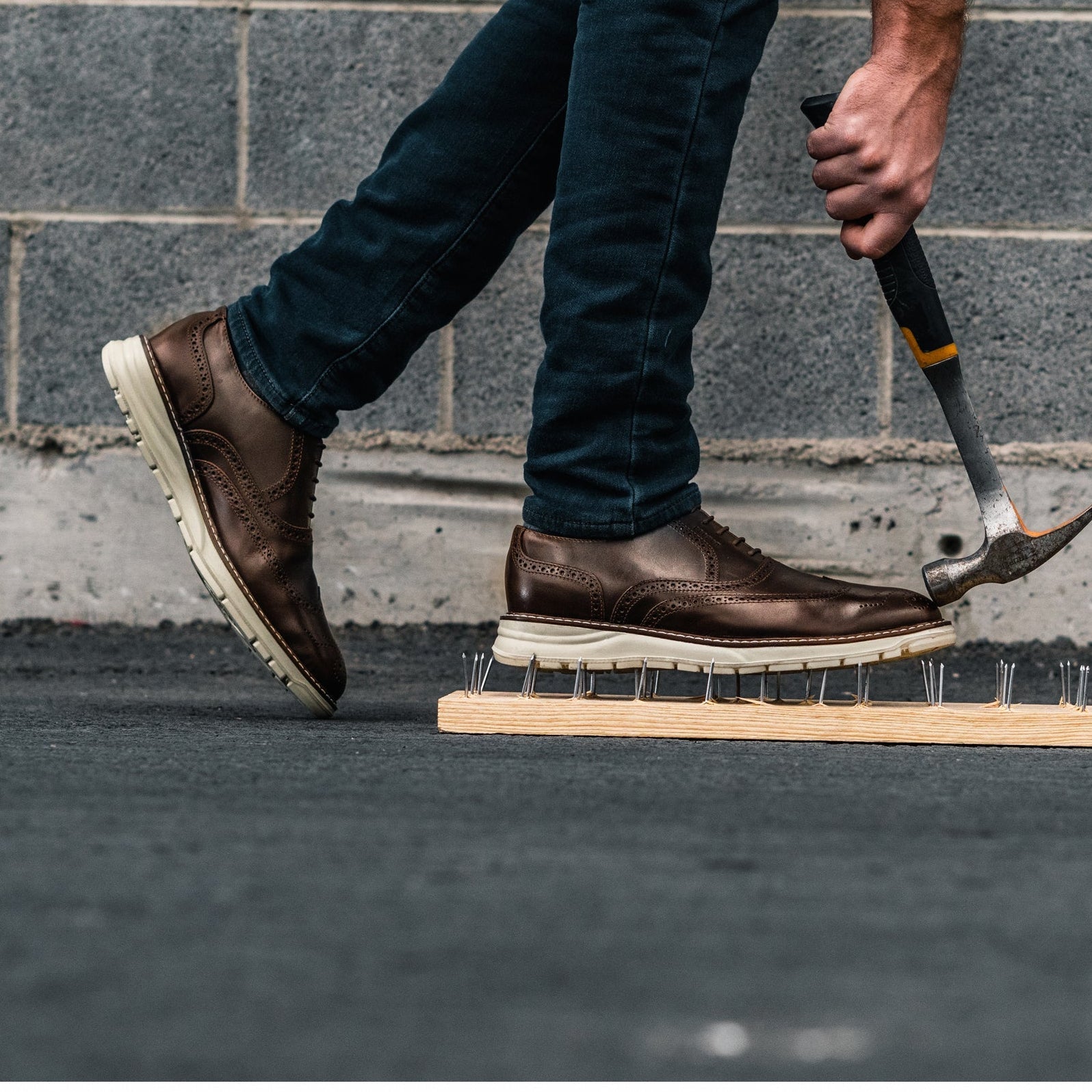 STEEL TOE OXFORD WORK SHOE VOLTA BROWN
