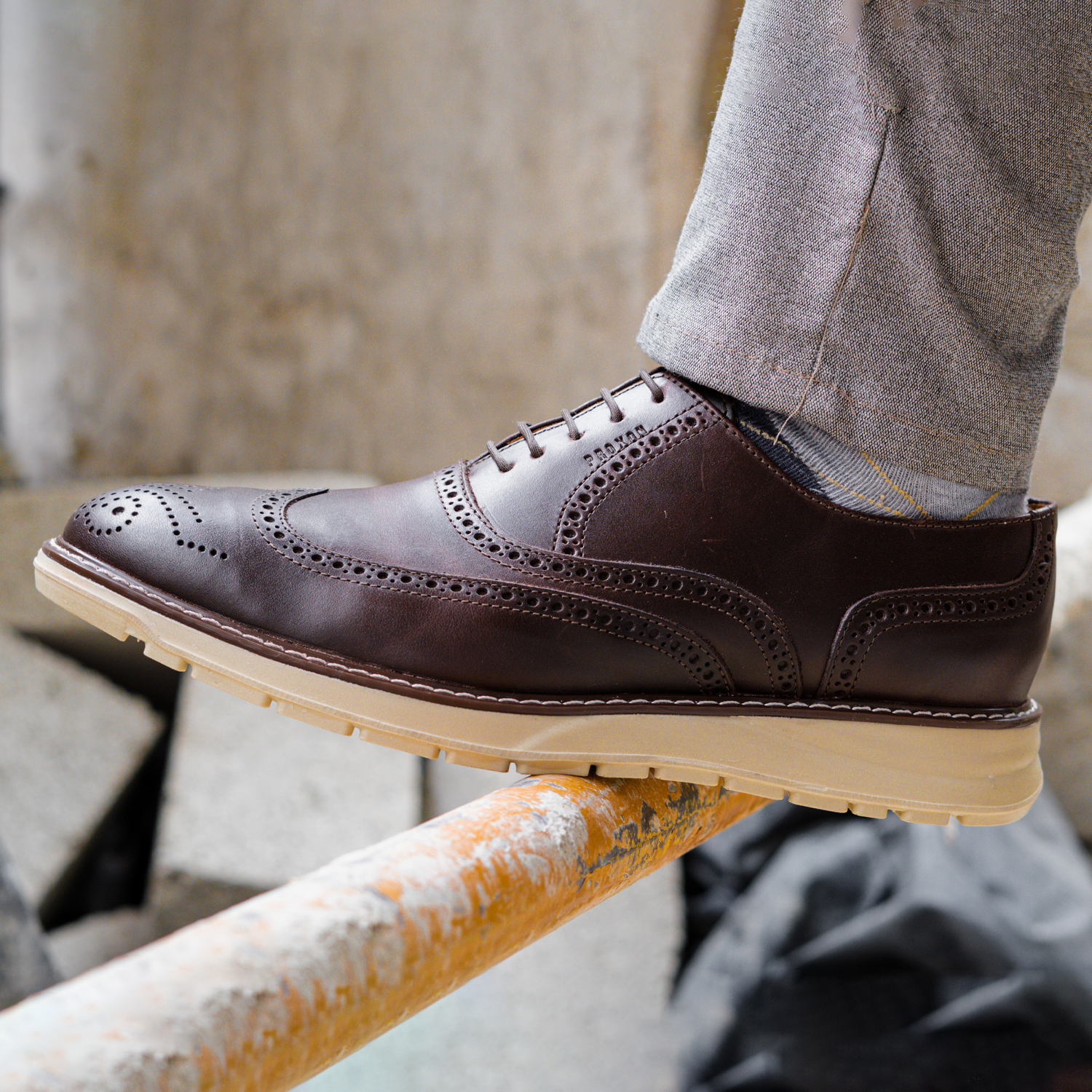 STEEL TOE OXFORD WORK SHOE VOLTA BROWN