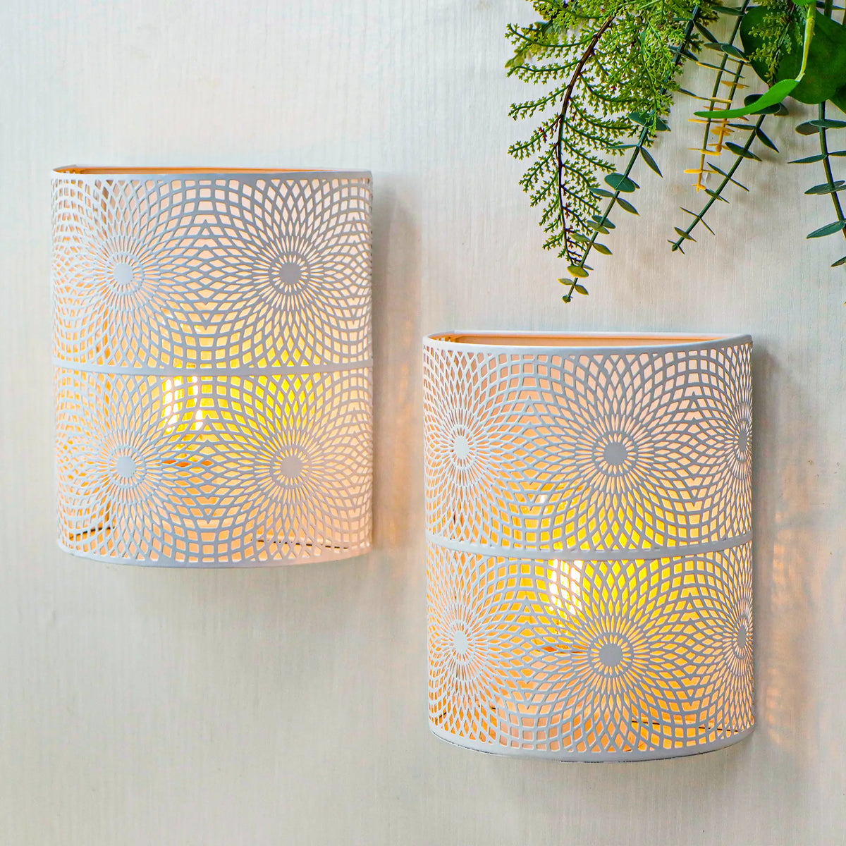 Set of 2 8''H Wall Battery Powered Lamp (Sunflow white)