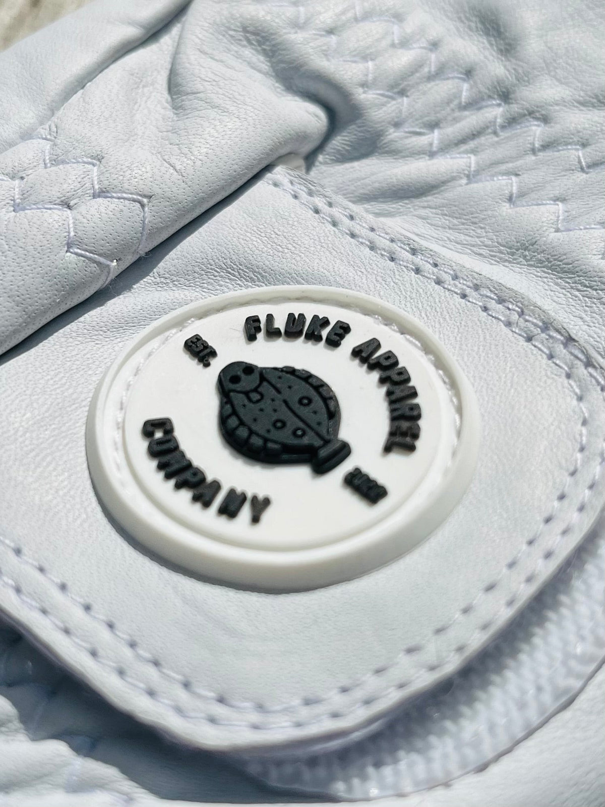 Whitecap Glove