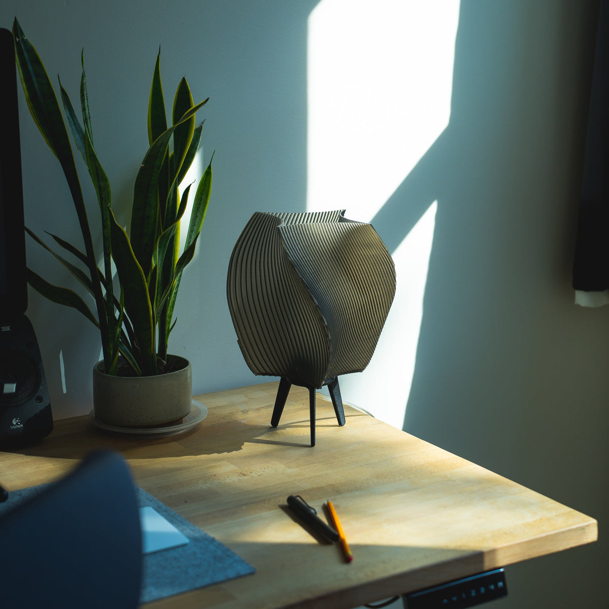 Zephyr Lamp