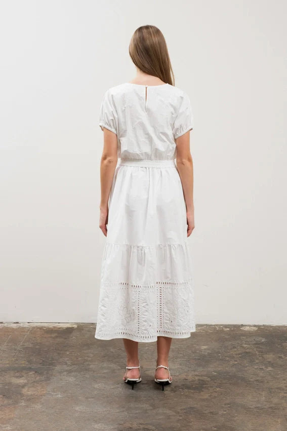 Balloon Hem Eyelet Detail Short Sleeve Crop Top