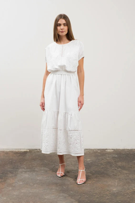 Balloon Hem Eyelet Detail Short Sleeve Crop Top
