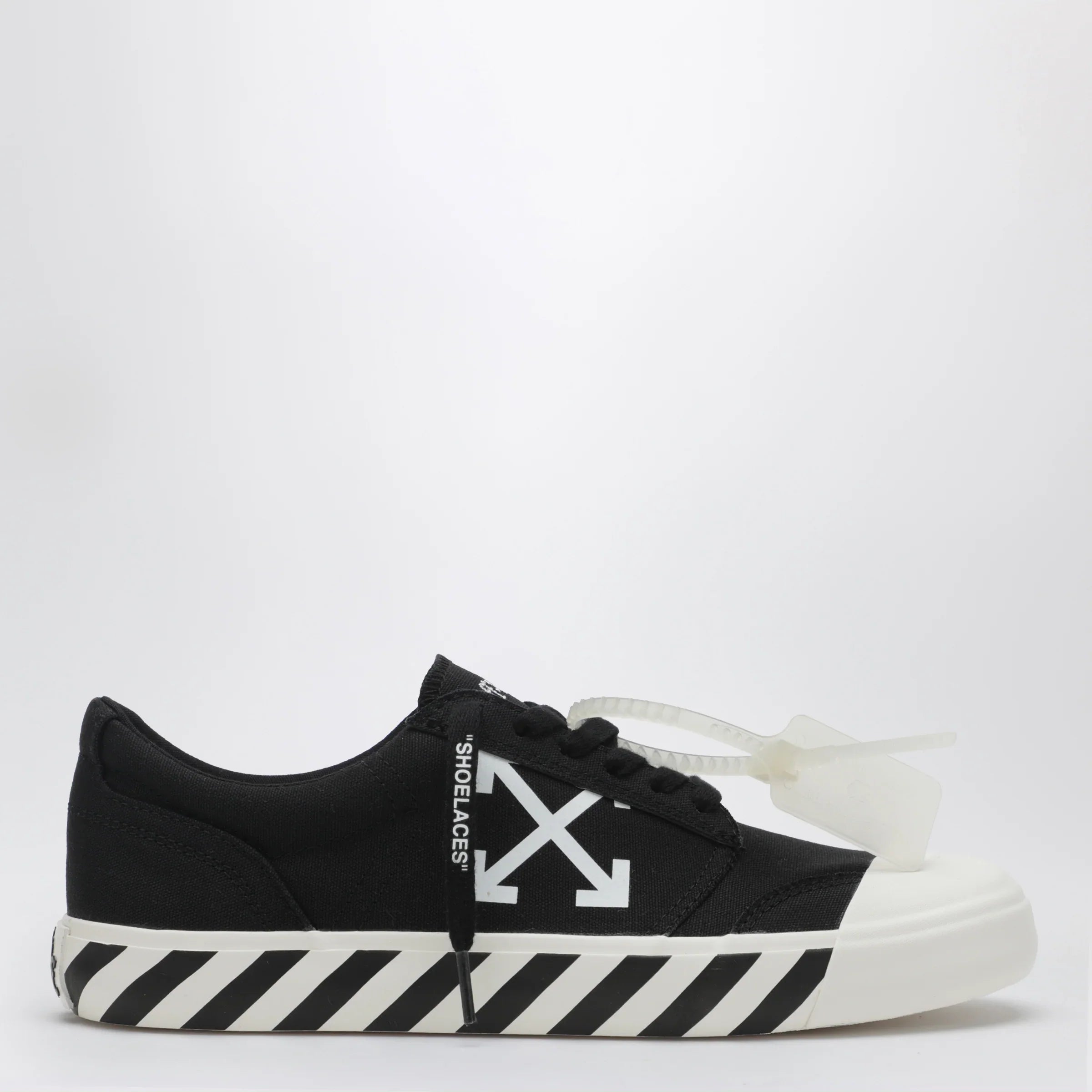 Black Fabric Vulcanized Sneakers for Comfort