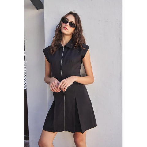 Chic Mini Dress with Front Zipper and Pleated Hem BLACK