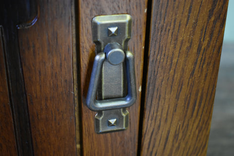 Mission Style Solid Quarter Sawn Oak Keyhole Nightstand