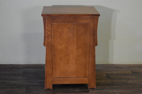 Mission Style Solid Quarter Sawn Oak Keyhole Nightstand