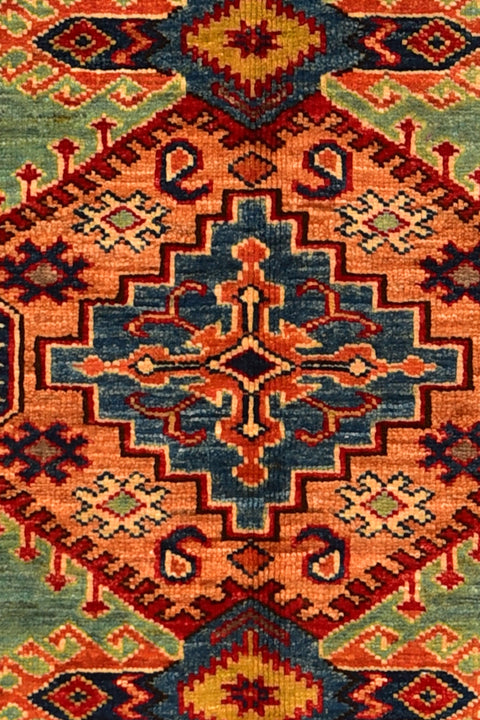 Kazak 100% wool Oriental Rug  4' x 5' 10"