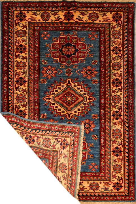 Kazak 100% wool Oriental Rug 3' 5" x 5'