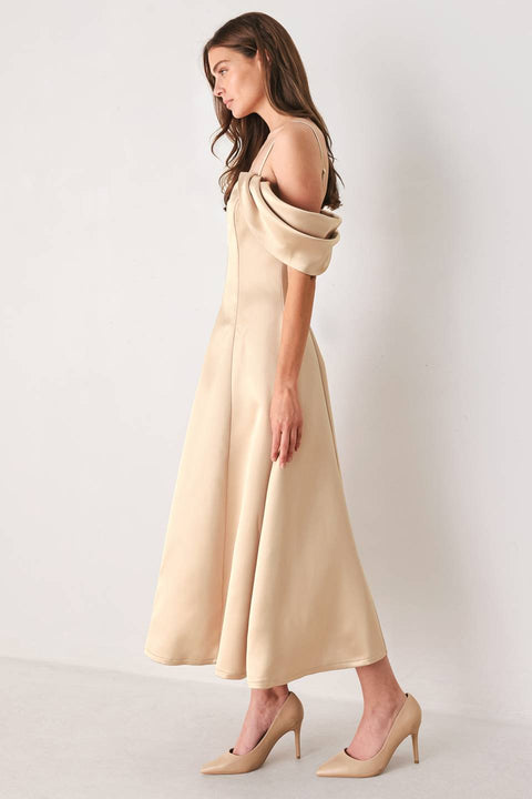 CHAMPAGNE ROMANCE CHAMPAGNE PINK OFF-SHOULDER MIDI DRESS