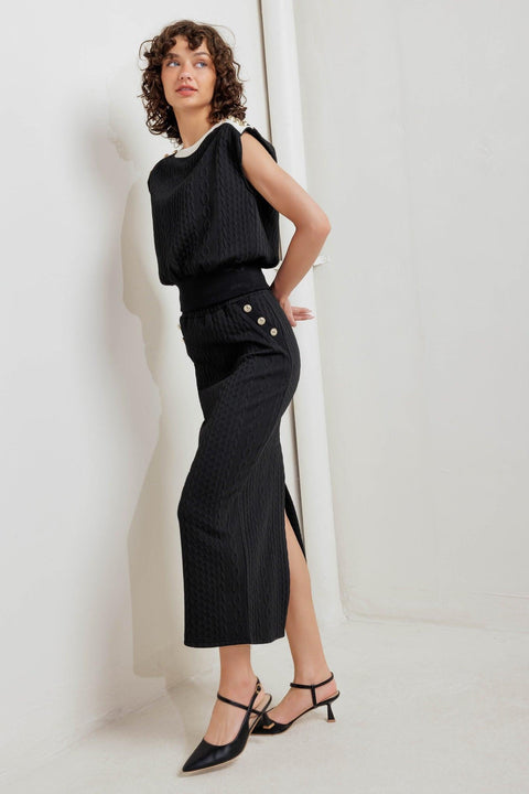 URBAN LUXE COMMAND KNIT MIDI SKIRT