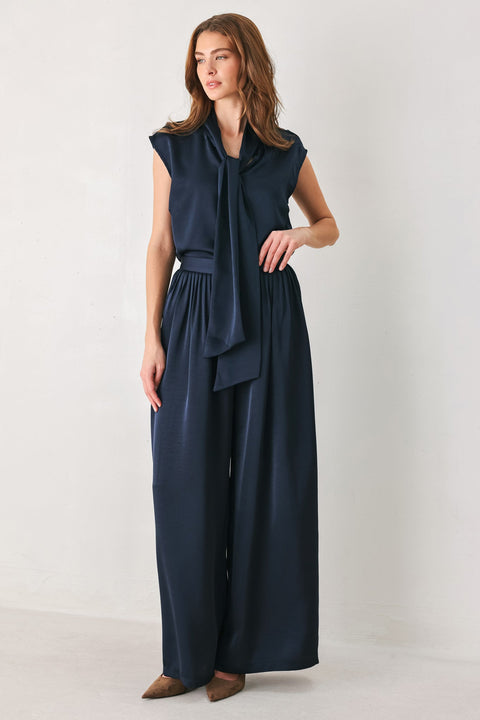 NAVY KNOT NAVY TIE-FRONT SLEEVELESS TOP