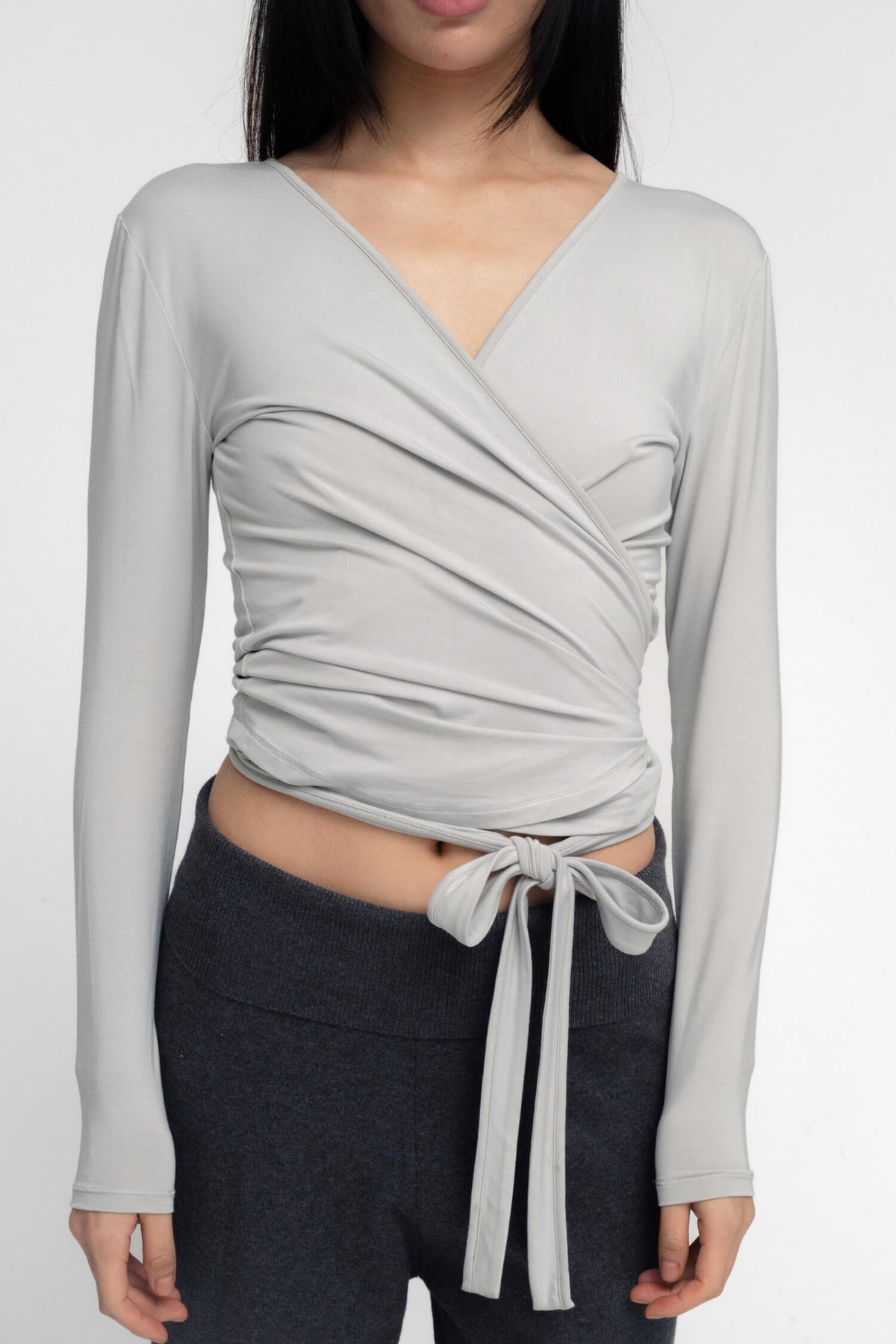 BALLERINA WRAP TOP IN GRAY