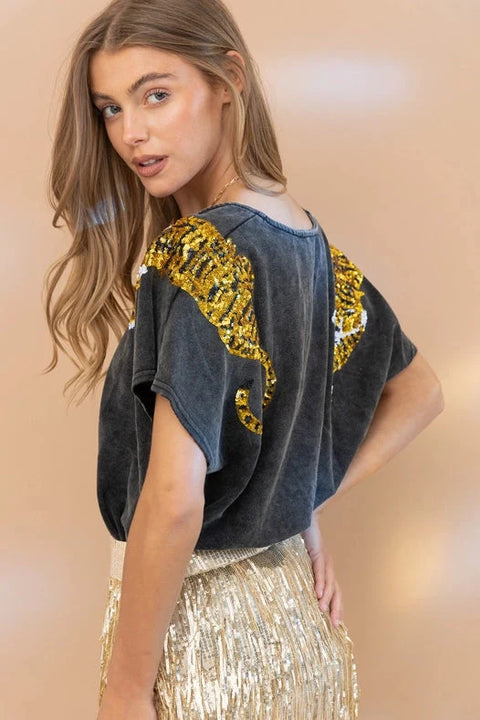 Garment Washed V Neck Tiger Sequin Patch T Shirt - Charcoal