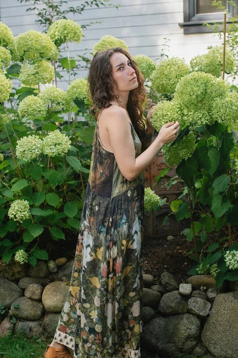 I Dream In Flowers Bohéme Slip Dress with Bees Detail