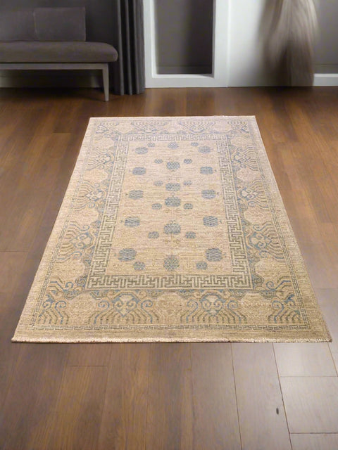Khotan Pomegranate design Oriental Rug, size 4' x 6' (Y)
