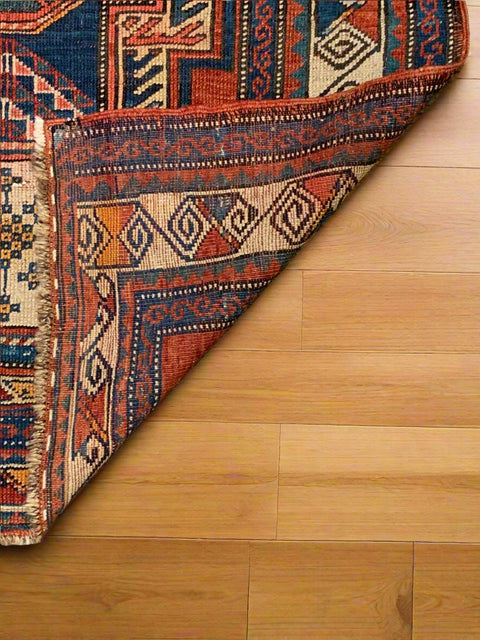 Timeless Beauty, Woven by Hand. Antique Persian Rug, size 3' 5" x 6' 2"(F)