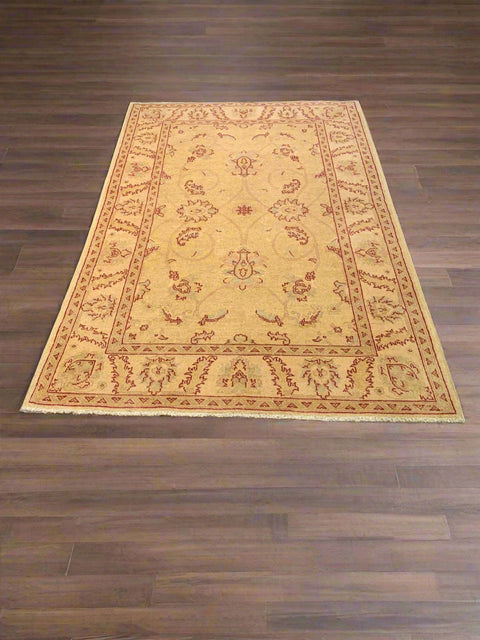 Hand-Knotted Sultanabad Vegetable-Dyed Wool Rug 4" x 6' 3" (Y)