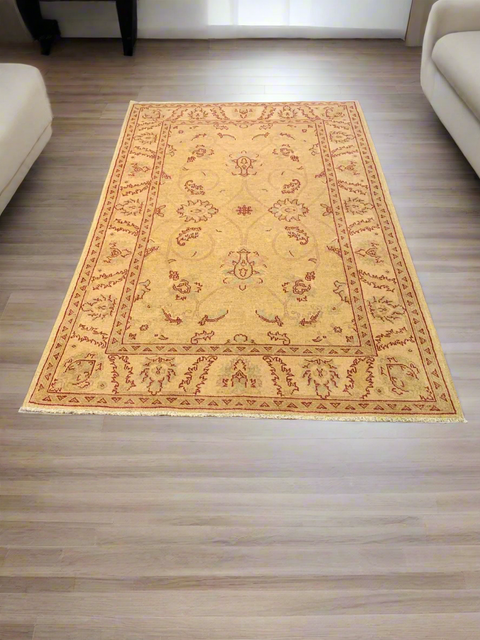 Hand-Knotted Sultanabad Vegetable-Dyed Wool Rug 4" x 6' 3" (Y)