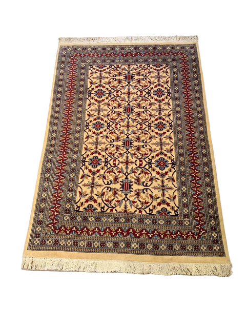 Hand-Knotted Pakistani Wool Rug, Tribal/Floral Design, size 4" x 5' 7"